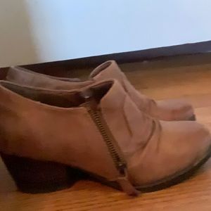 Only worn once! Small size 8 booties!